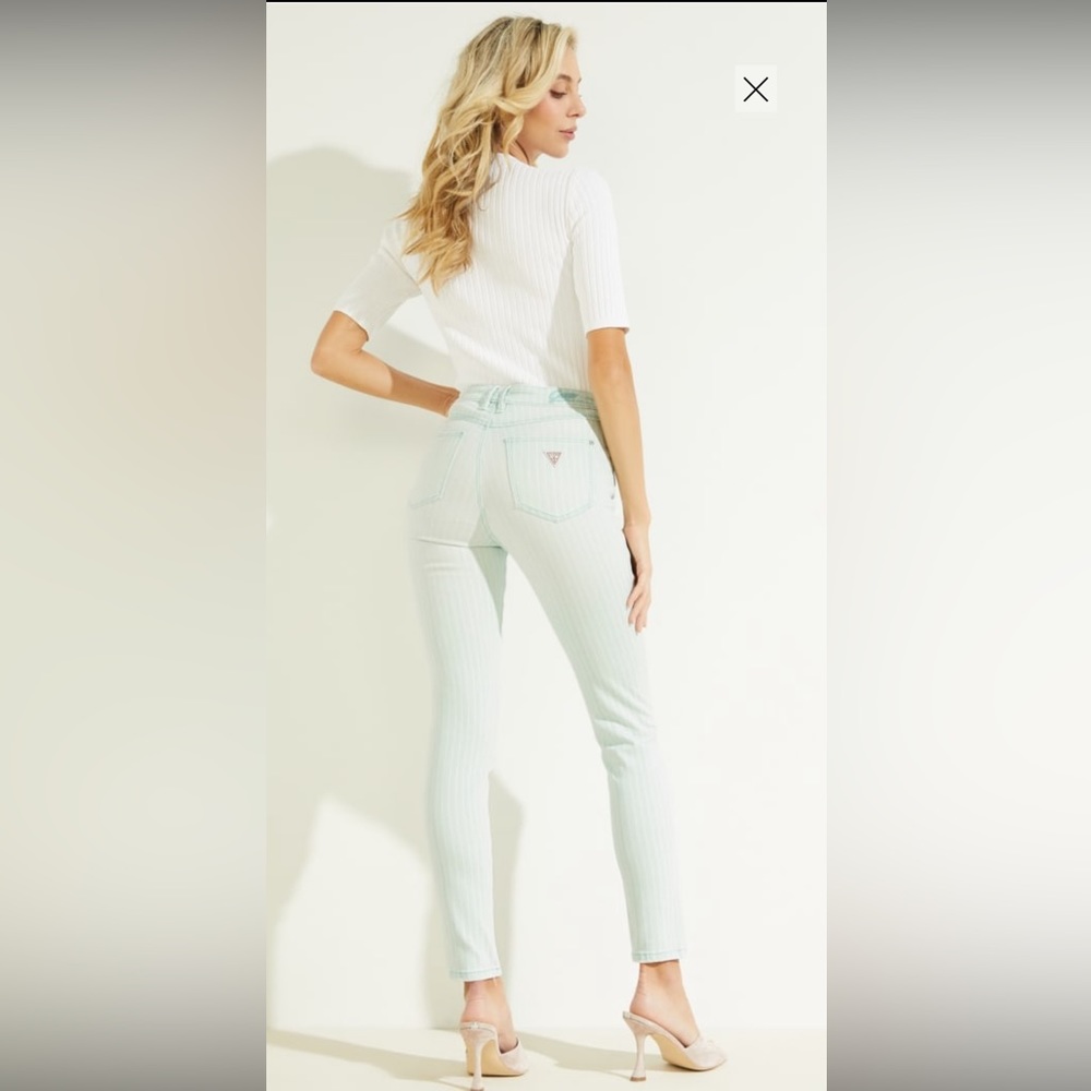 Guess 1981 pin stripe aqua jeans sz31